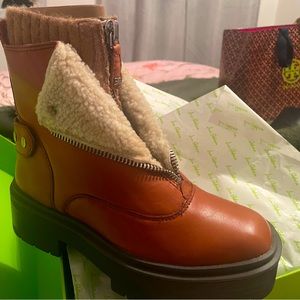 Beautiful, brand new Sam Edelman Linds boots! Women’s size 6.